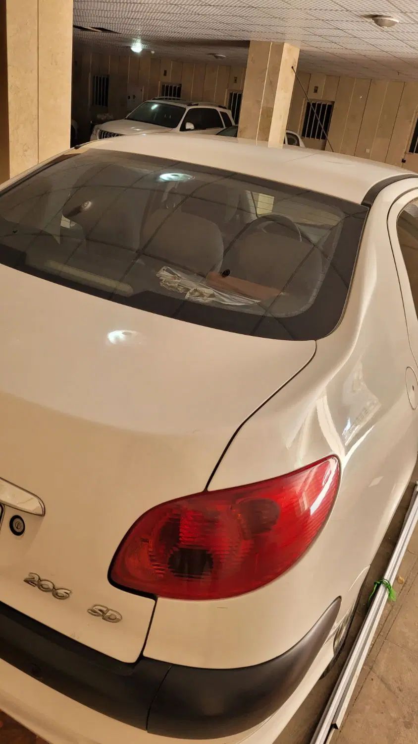 پژو ۲۰۶ صندوق دار v8 - 1397