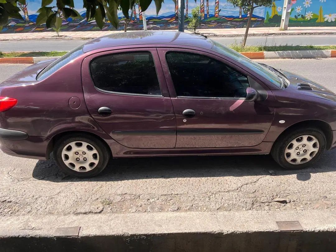 پژو ۲۰۶ صندوق دار v8 - 1395