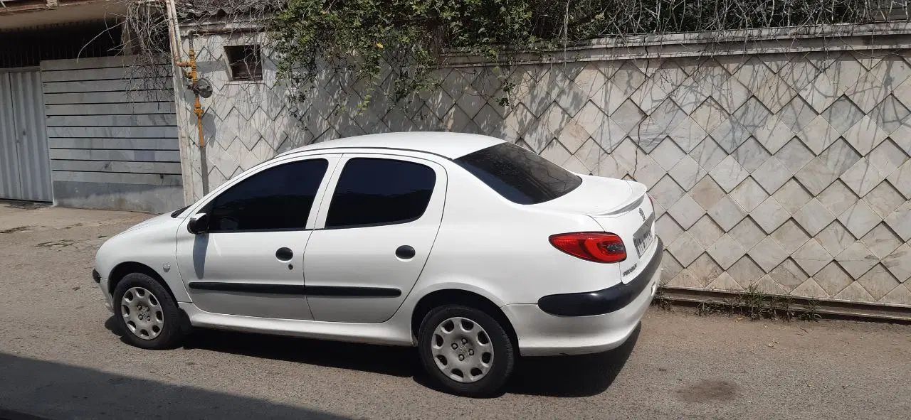 پژو ۲۰۶ صندوق دار v8 - 1390