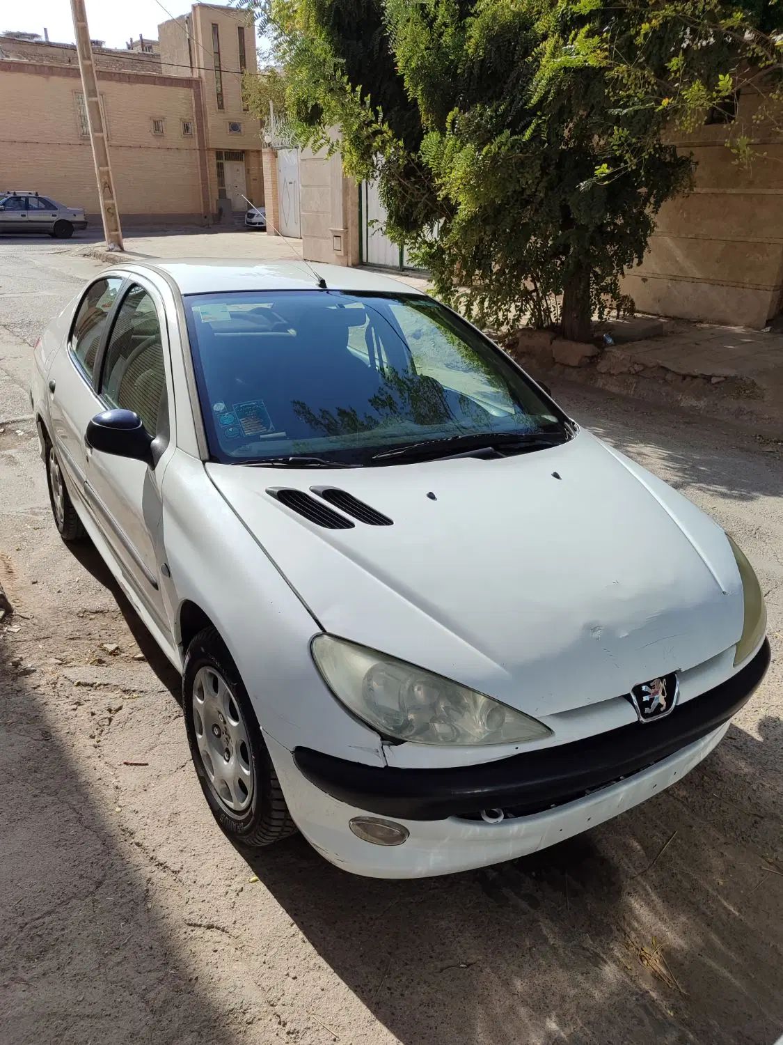 پژو ۲۰۶ صندوق دار v8 - 1390