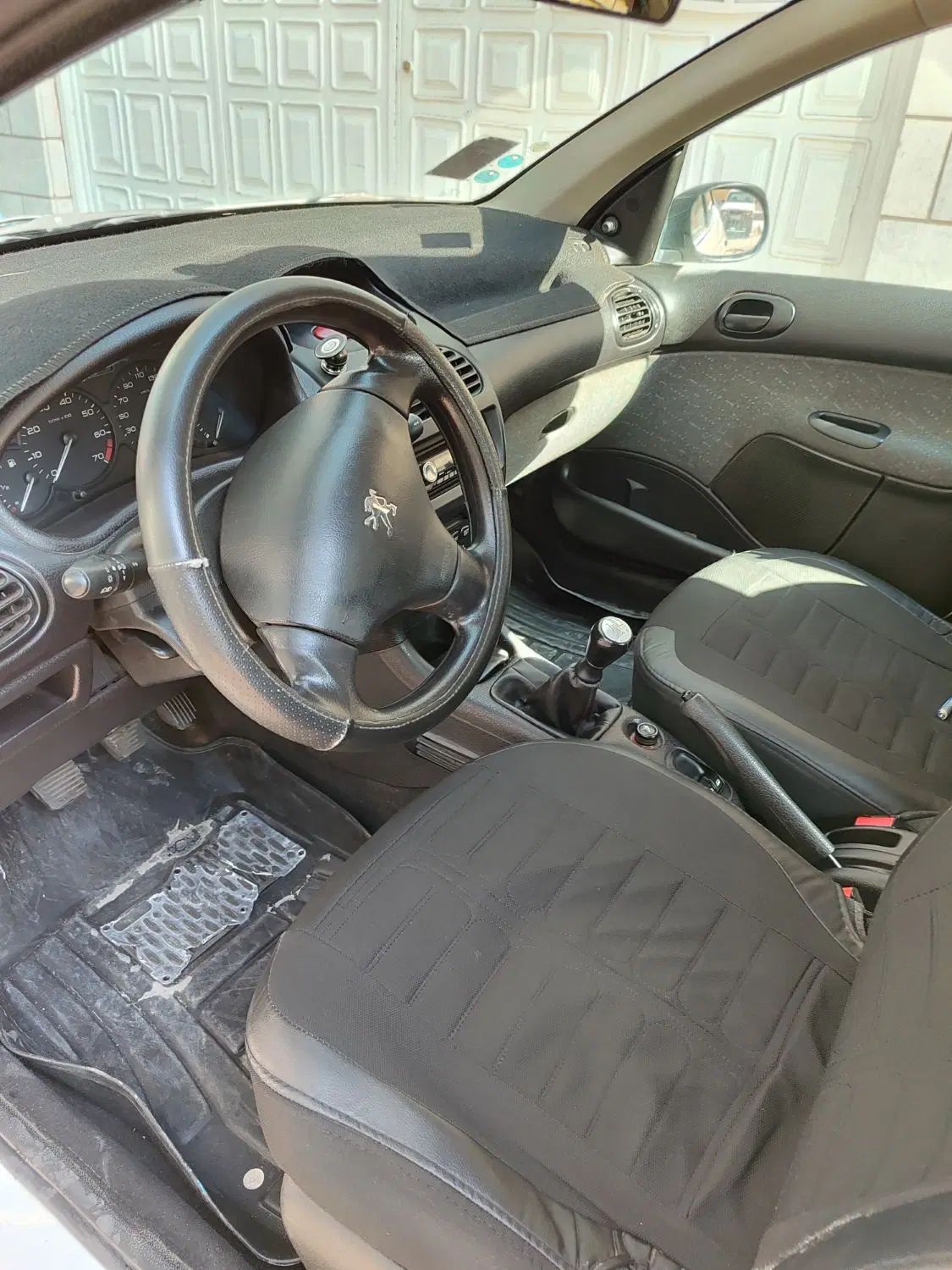 پژو ۲۰۶ صندوق دار v8 - 1390