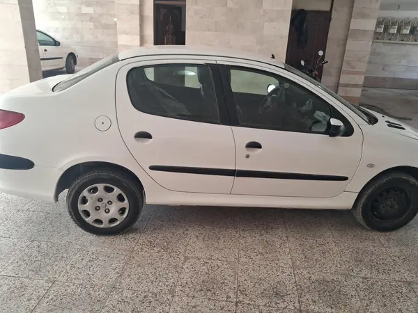 پژو ۲۰۶ صندوق دار v8 - 1390