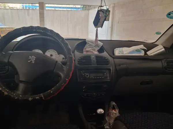 پژو ۲۰۶ صندوق دار v8 - 1390