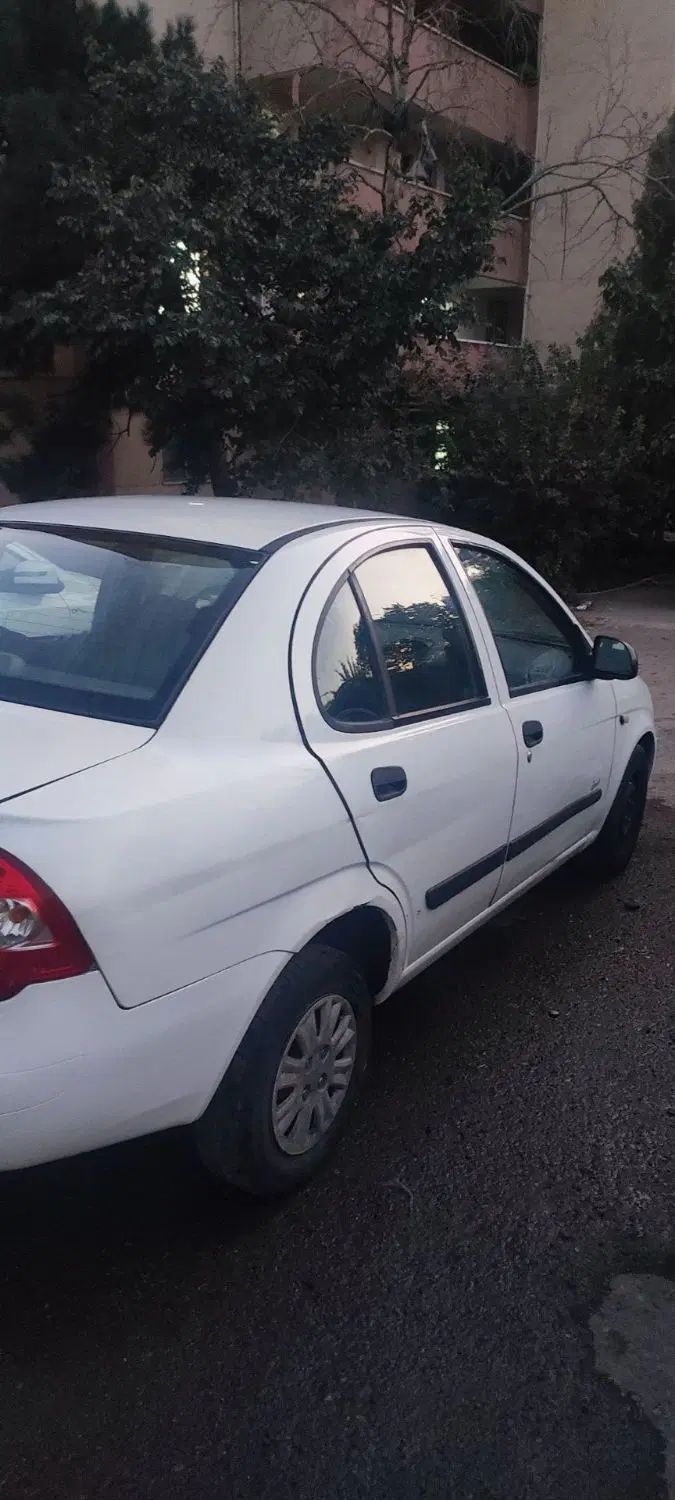 تیبا صندوق دار SX - 1392