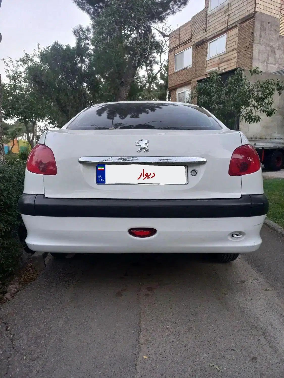 پژو ۲۰۶ صندوق دار v1 - 1389