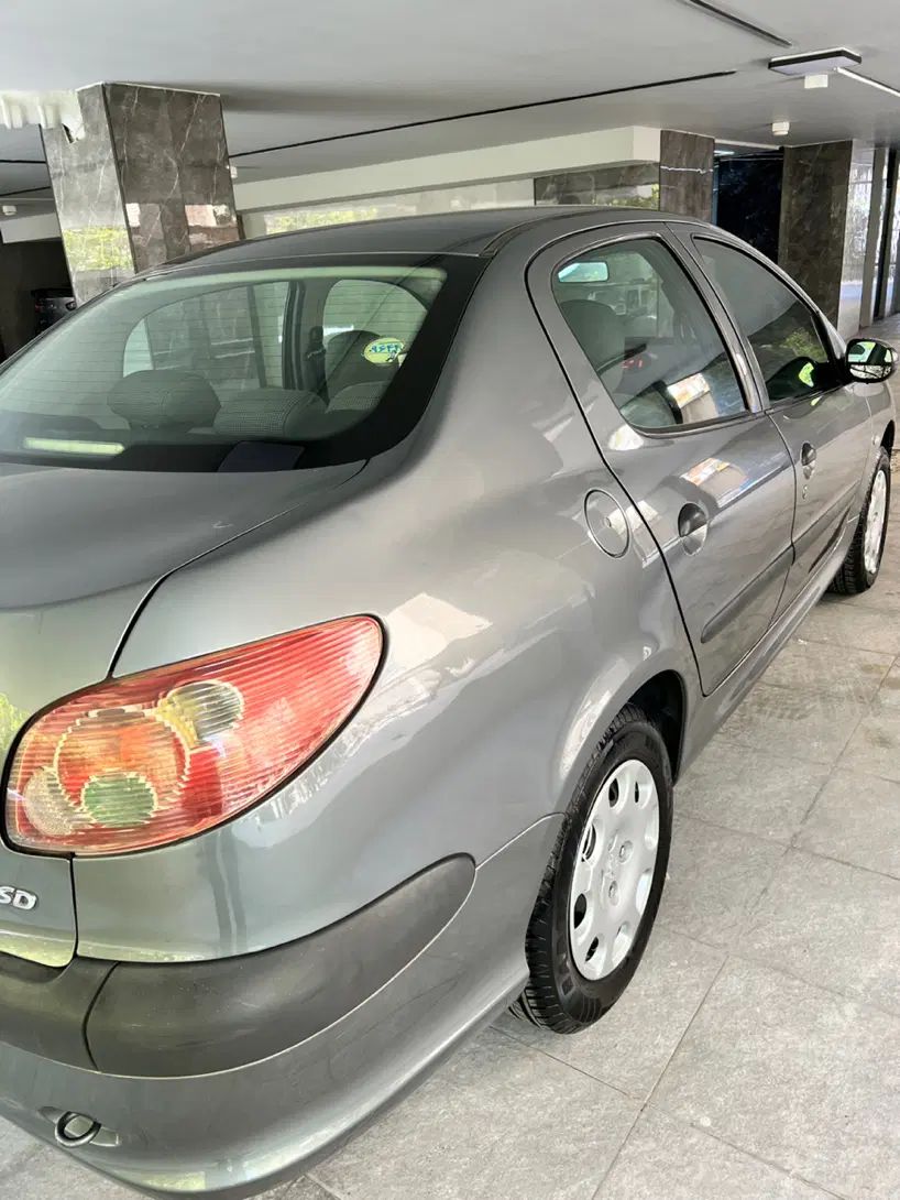 پژو ۲۰۶ صندوق دار v8 - 1393
