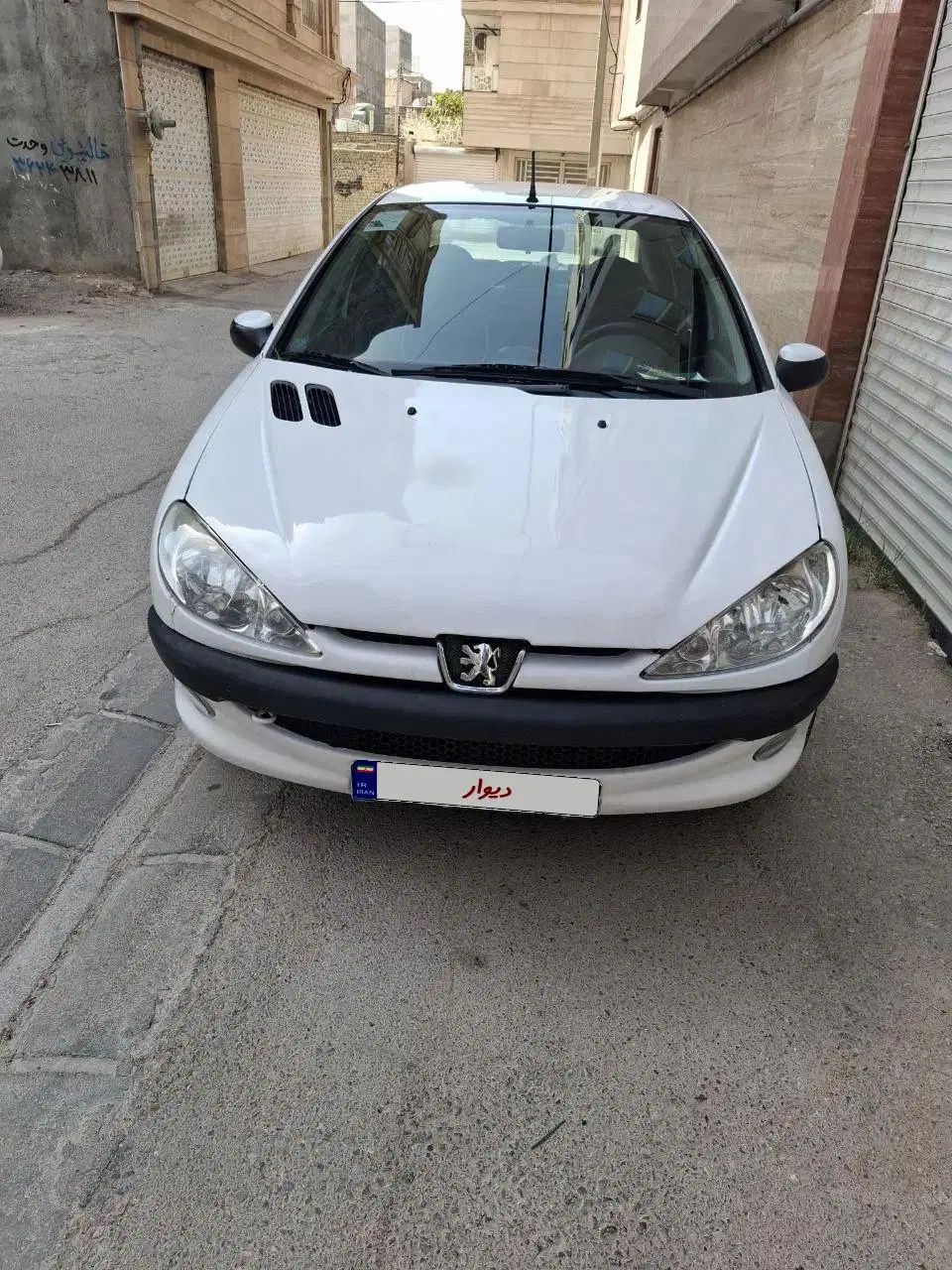 پژو ۲۰۶ صندوق دار v8 - 1396