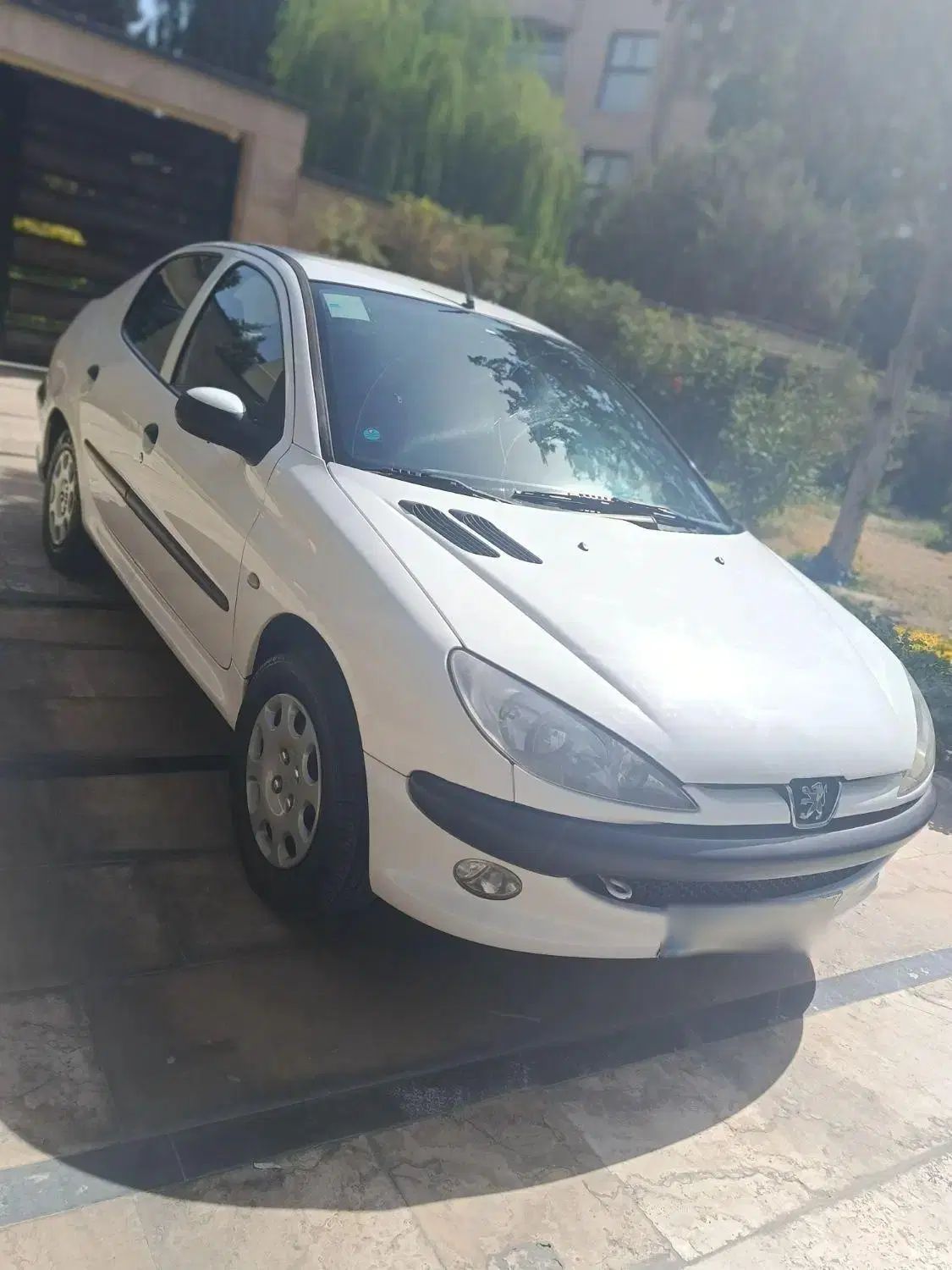 پژو ۲۰۶ صندوق دار v8 - 1394