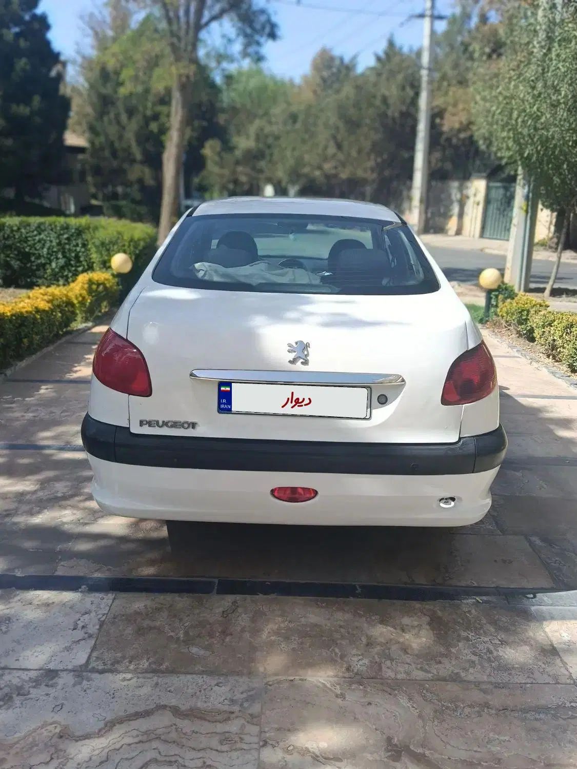 پژو ۲۰۶ صندوق دار v8 - 1394