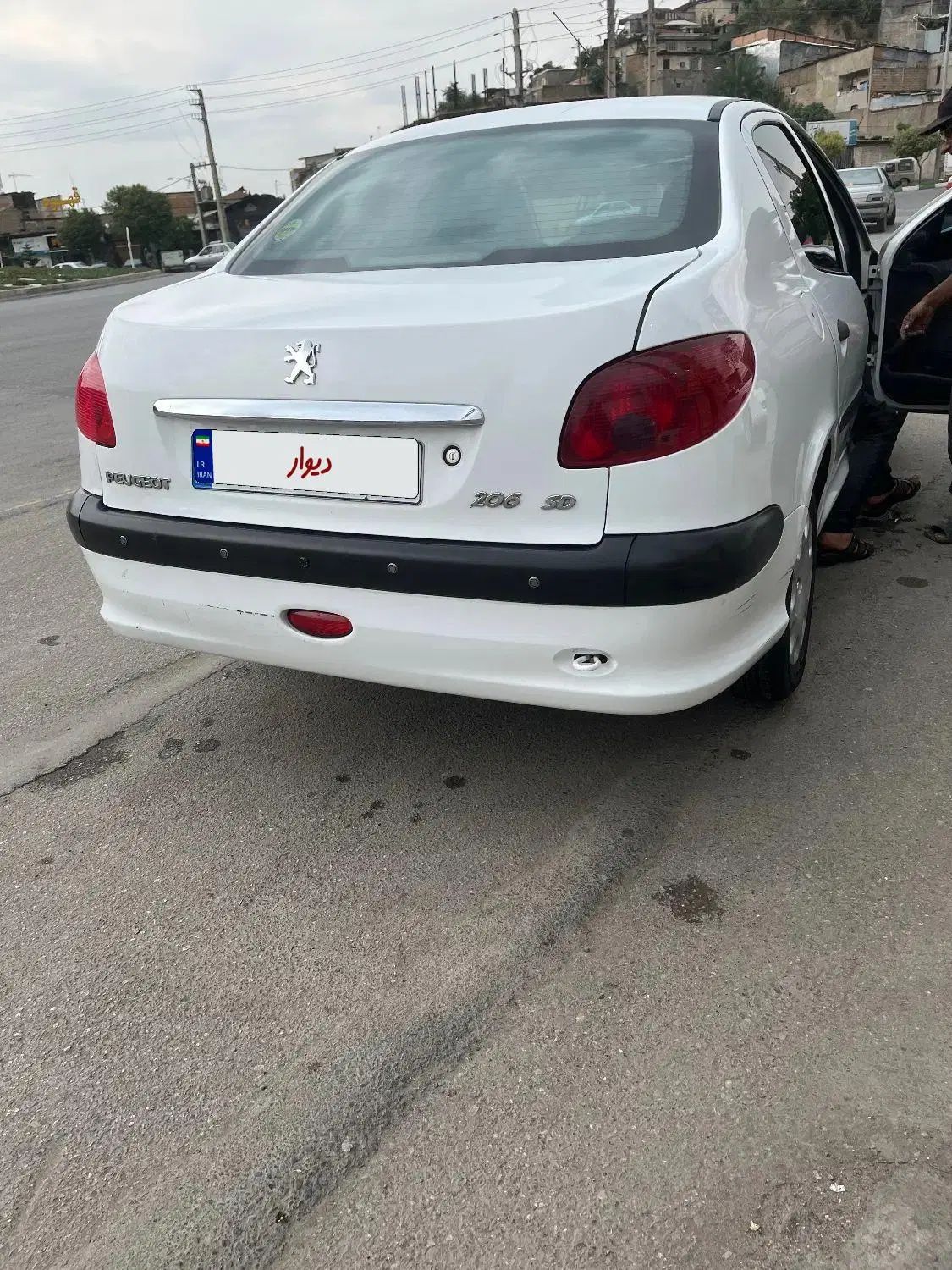 پژو ۲۰۶ صندوق دار v8 - 1398