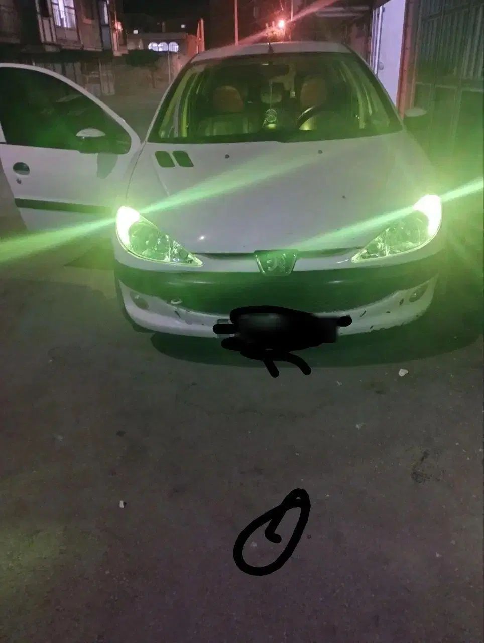 پژو ۲۰۶ صندوق دار v8 - 1393