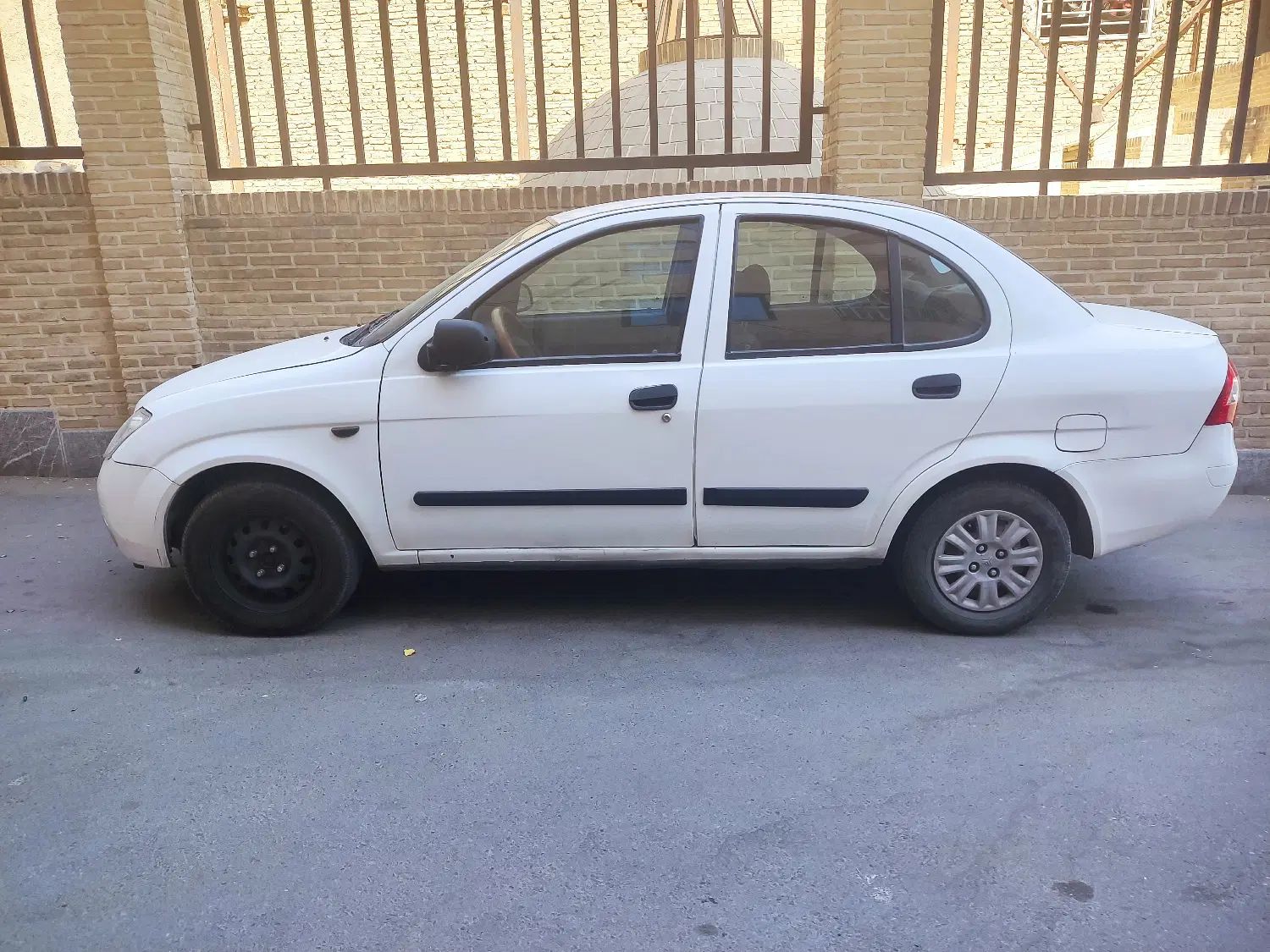 تیبا صندوق دار SX - 1392