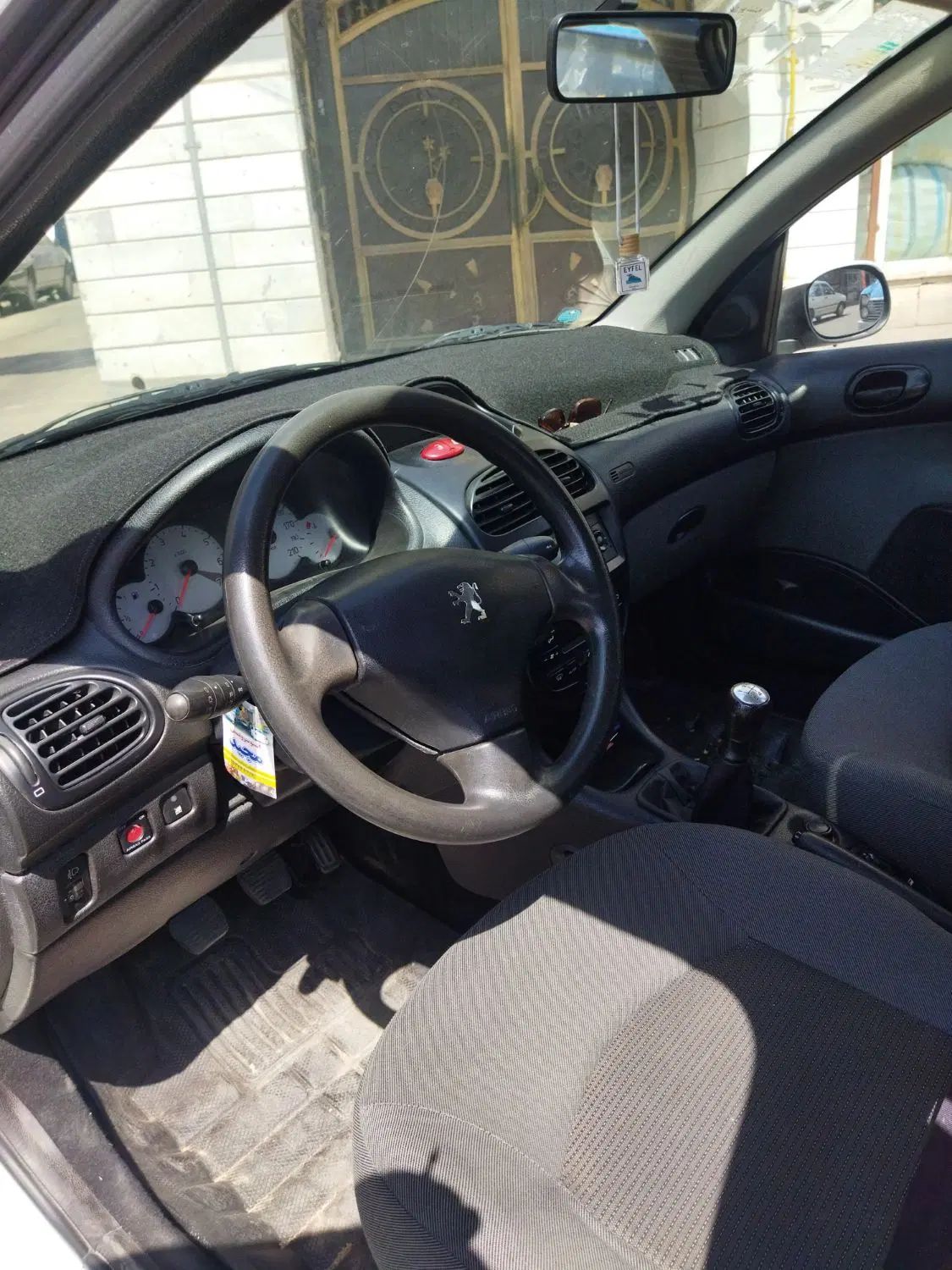 پژو ۲۰۶ صندوق دار v8 - 1399