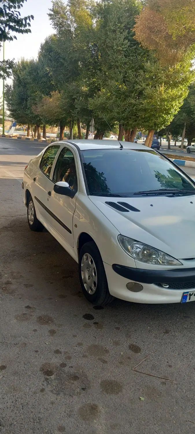 پژو ۲۰۶ صندوق دار v8 - 1392