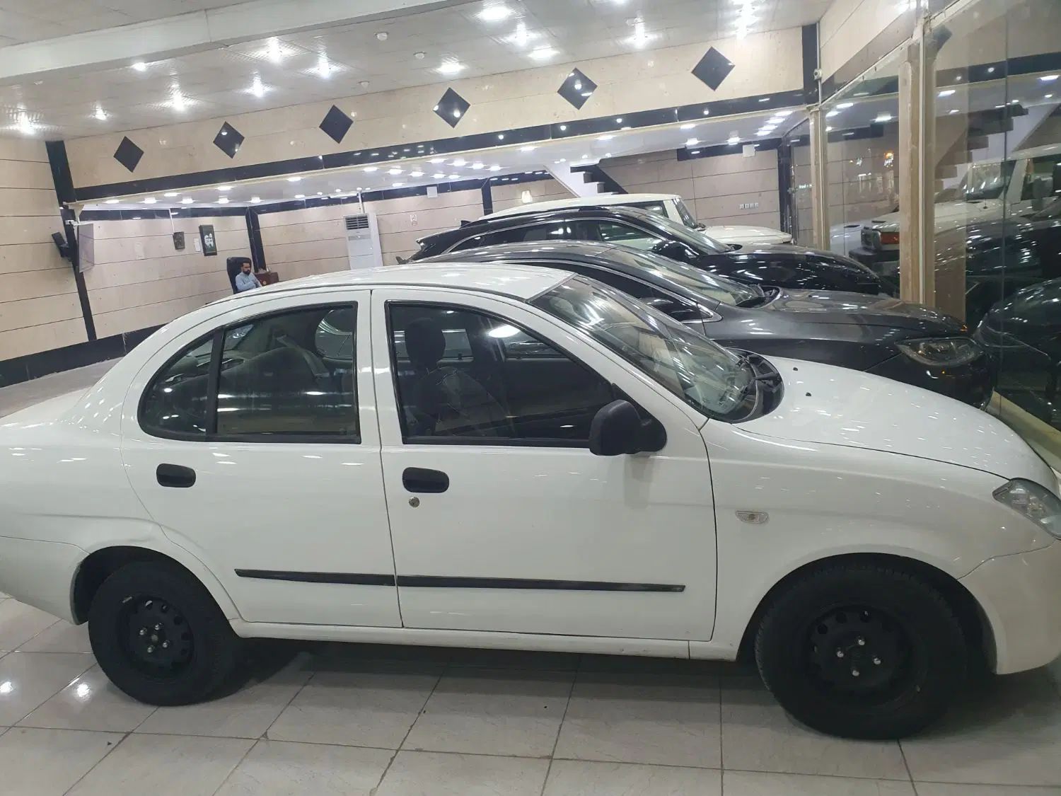 تیبا صندوق دار SX - 1396