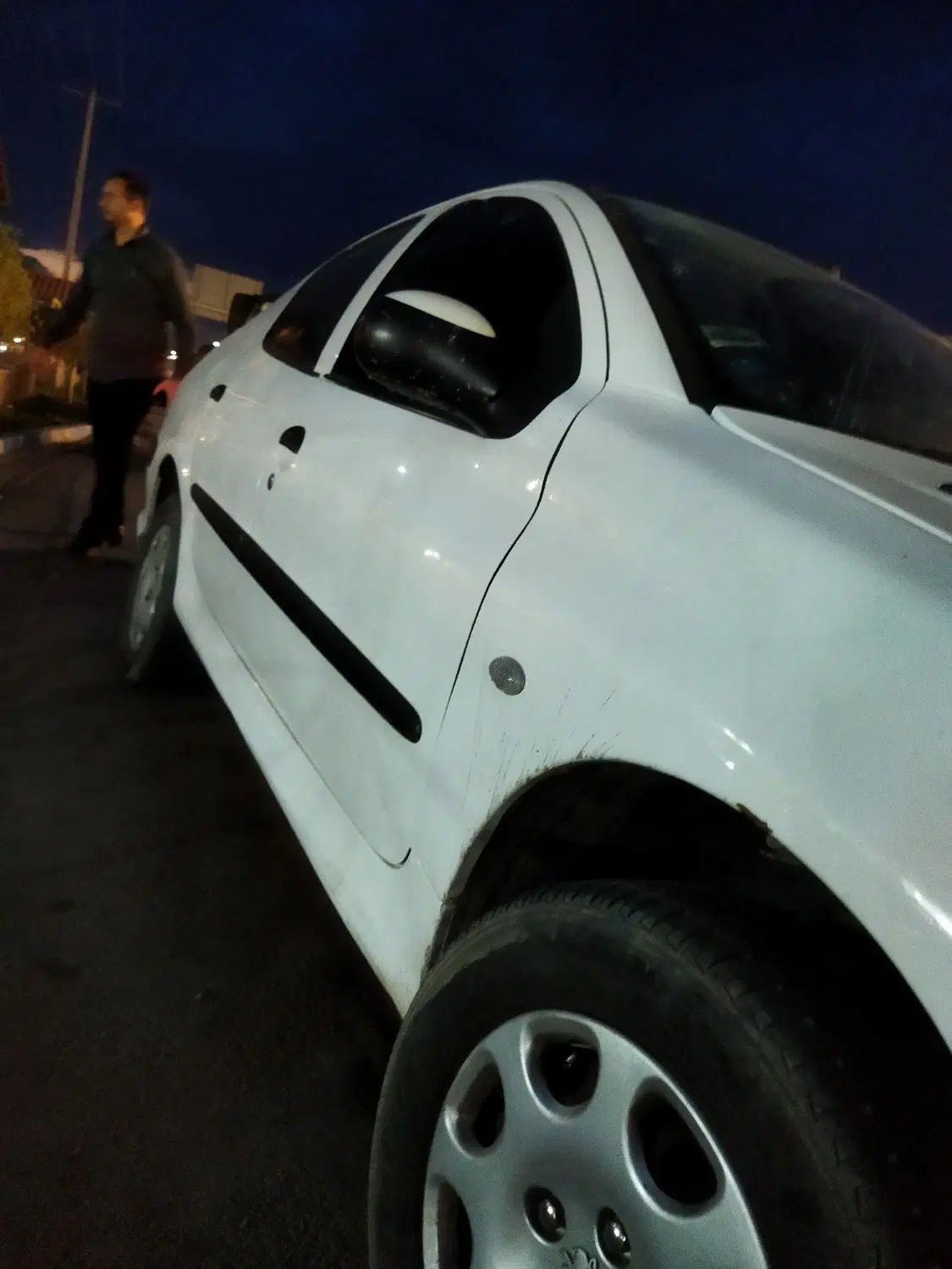 پژو ۲۰۶ صندوق دار v8 - 1395