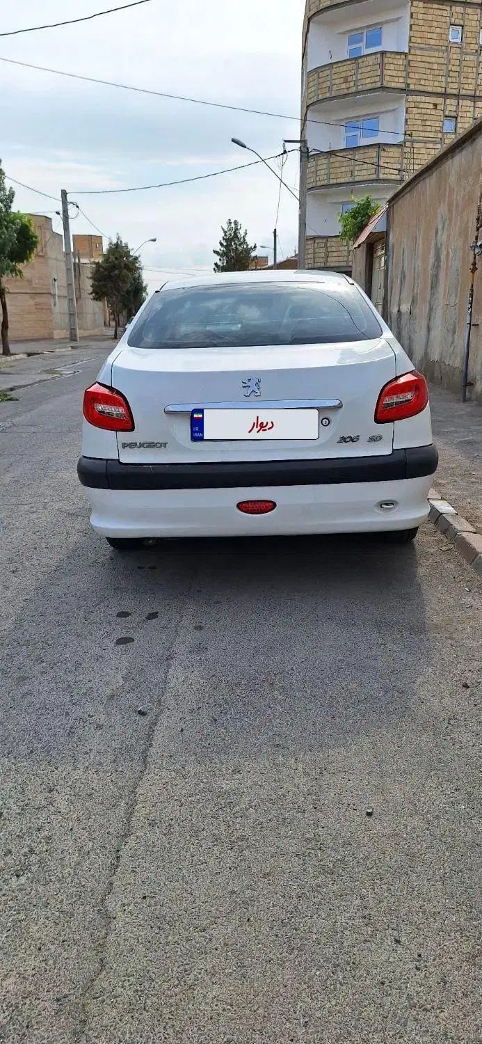 پژو ۲۰۶ صندوق دار v8 - 1388