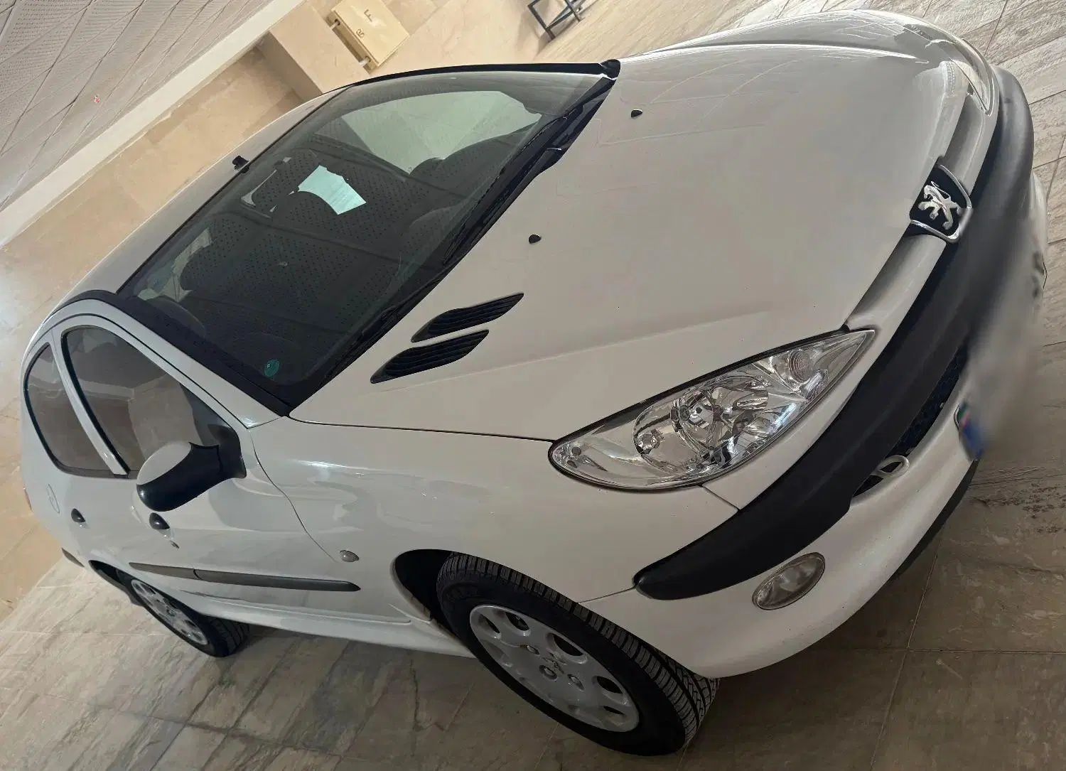 پژو ۲۰۶ صندوق دار v8 - 1397
