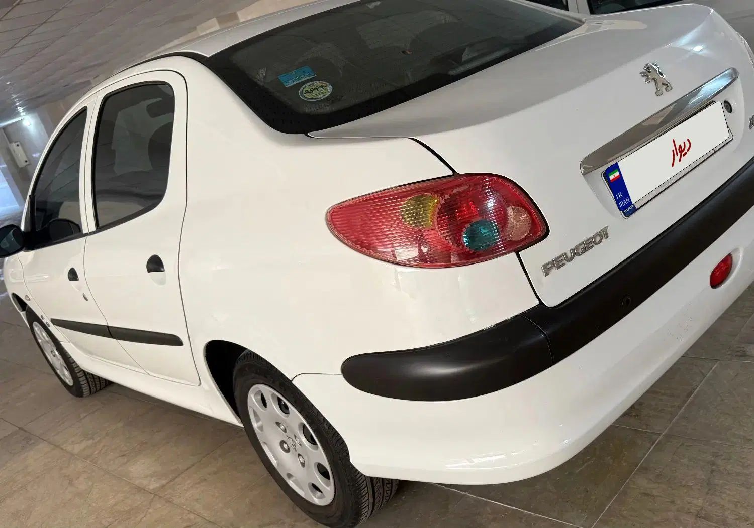 پژو ۲۰۶ صندوق دار v8 - 1397