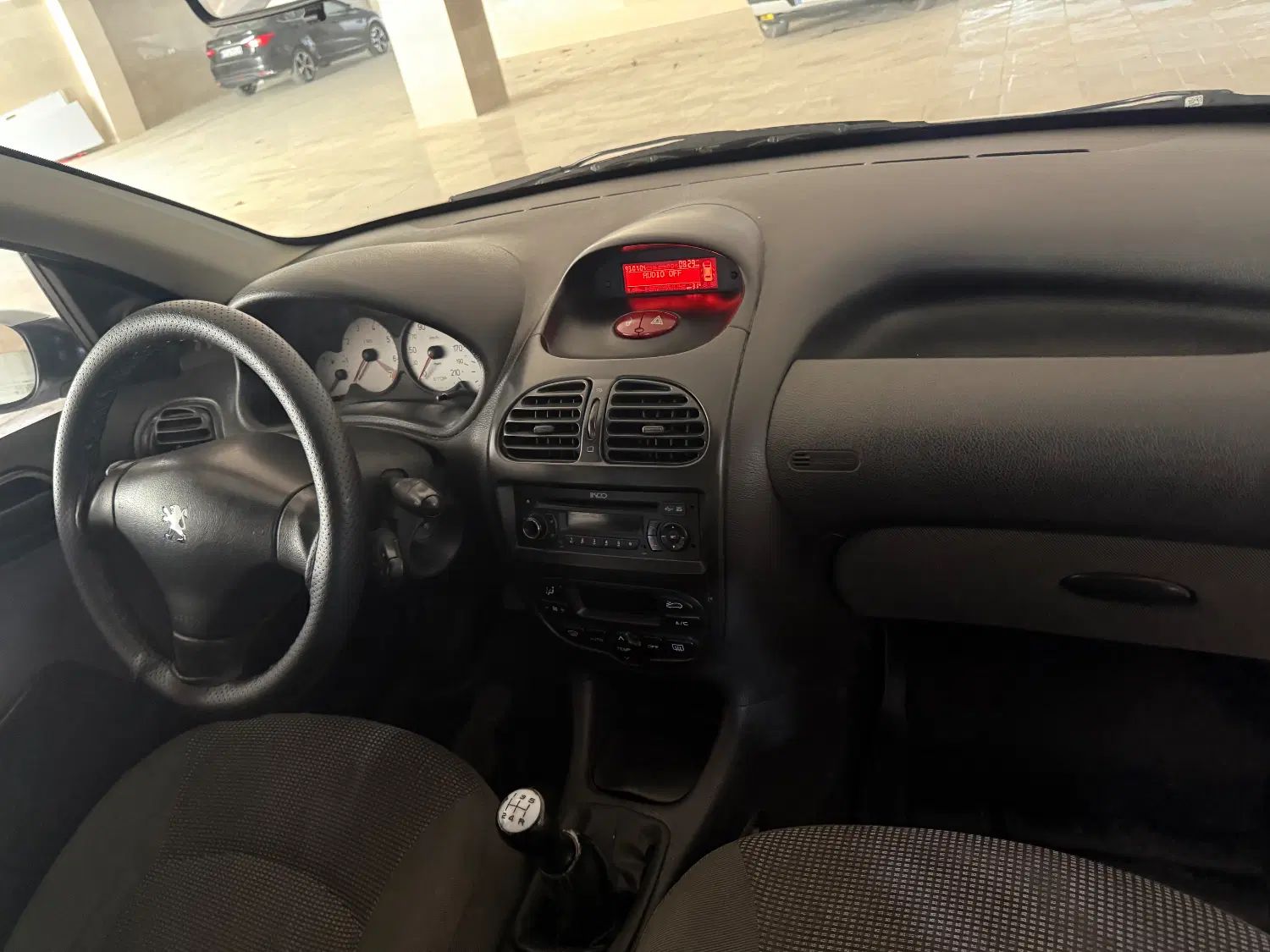 پژو ۲۰۶ صندوق دار v8 - 1397