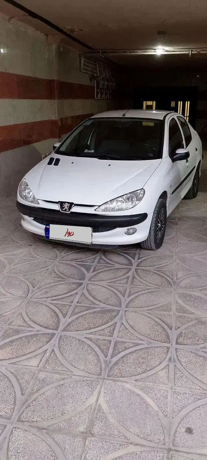پژو ۲۰۶ صندوق دار v8 - 1397