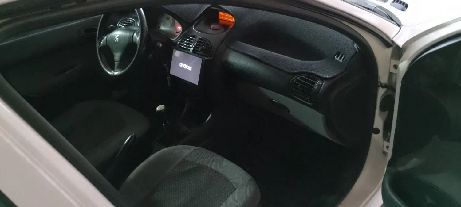 پژو ۲۰۶ صندوق دار v8 - 1397
