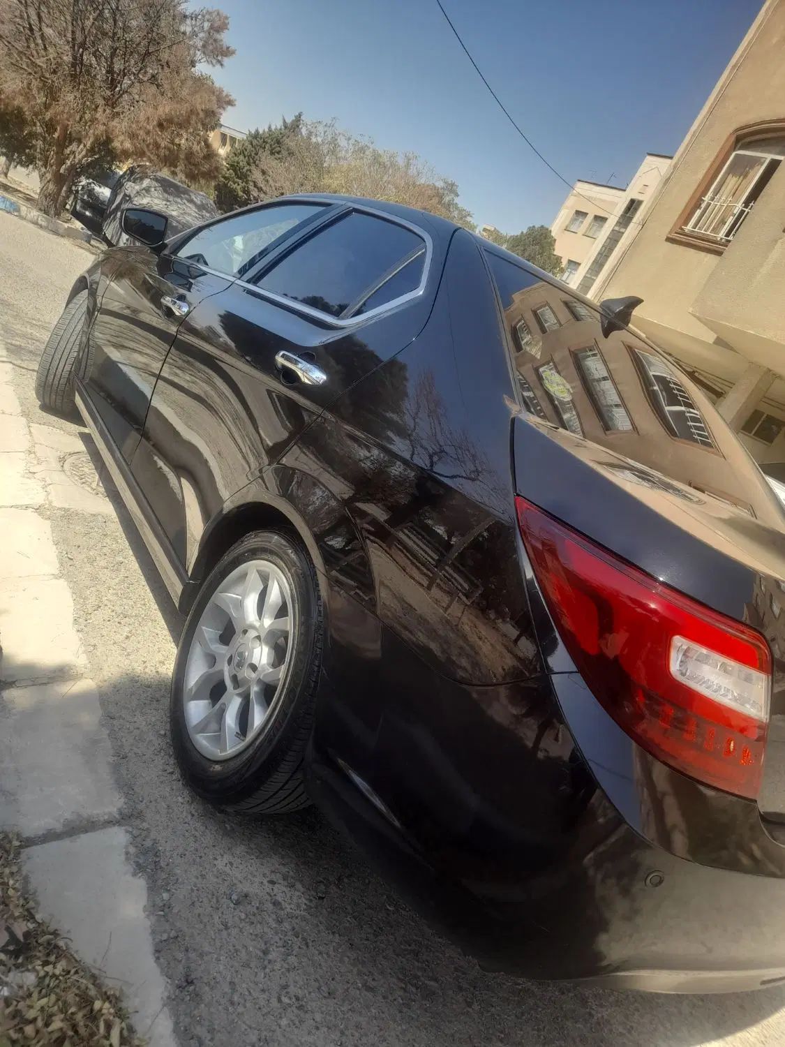 دنا پلاس توربو 6 دنده - 1401