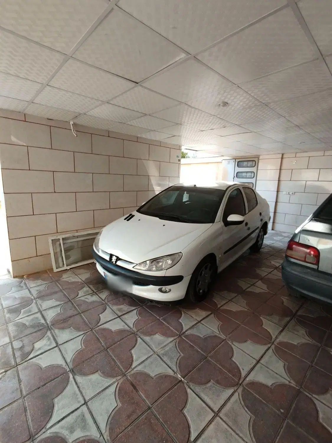 پژو ۲۰۶ صندوق دار v8 - 1393