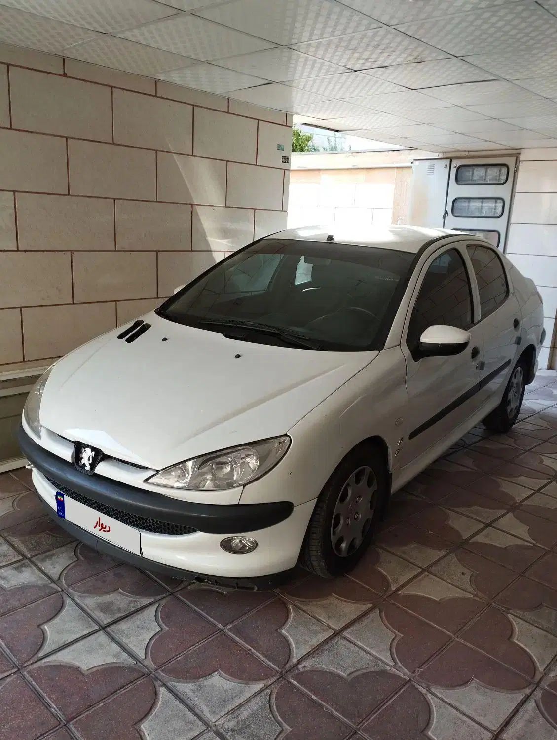 پژو ۲۰۶ صندوق دار v8 - 1393