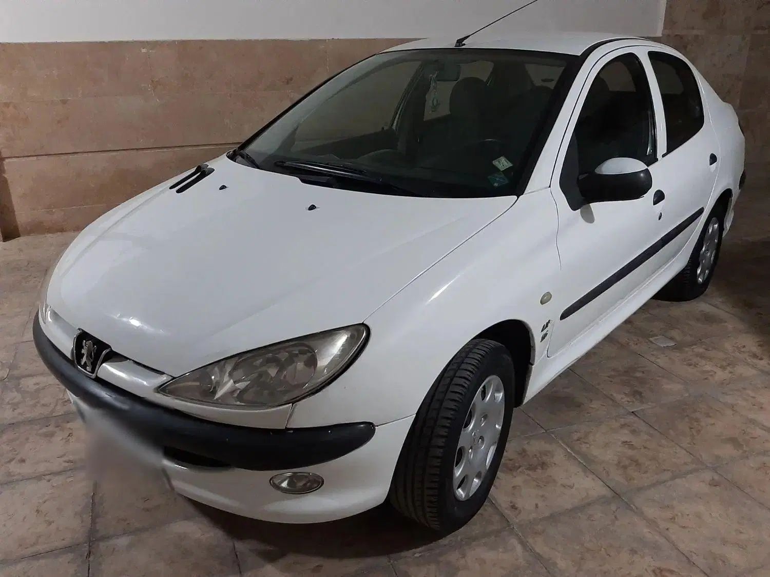 پژو ۲۰۶ صندوق دار v8 - 1390