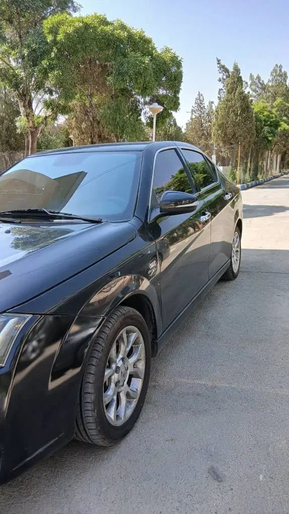 دنا پلاس توربو اتوماتیک - 1402