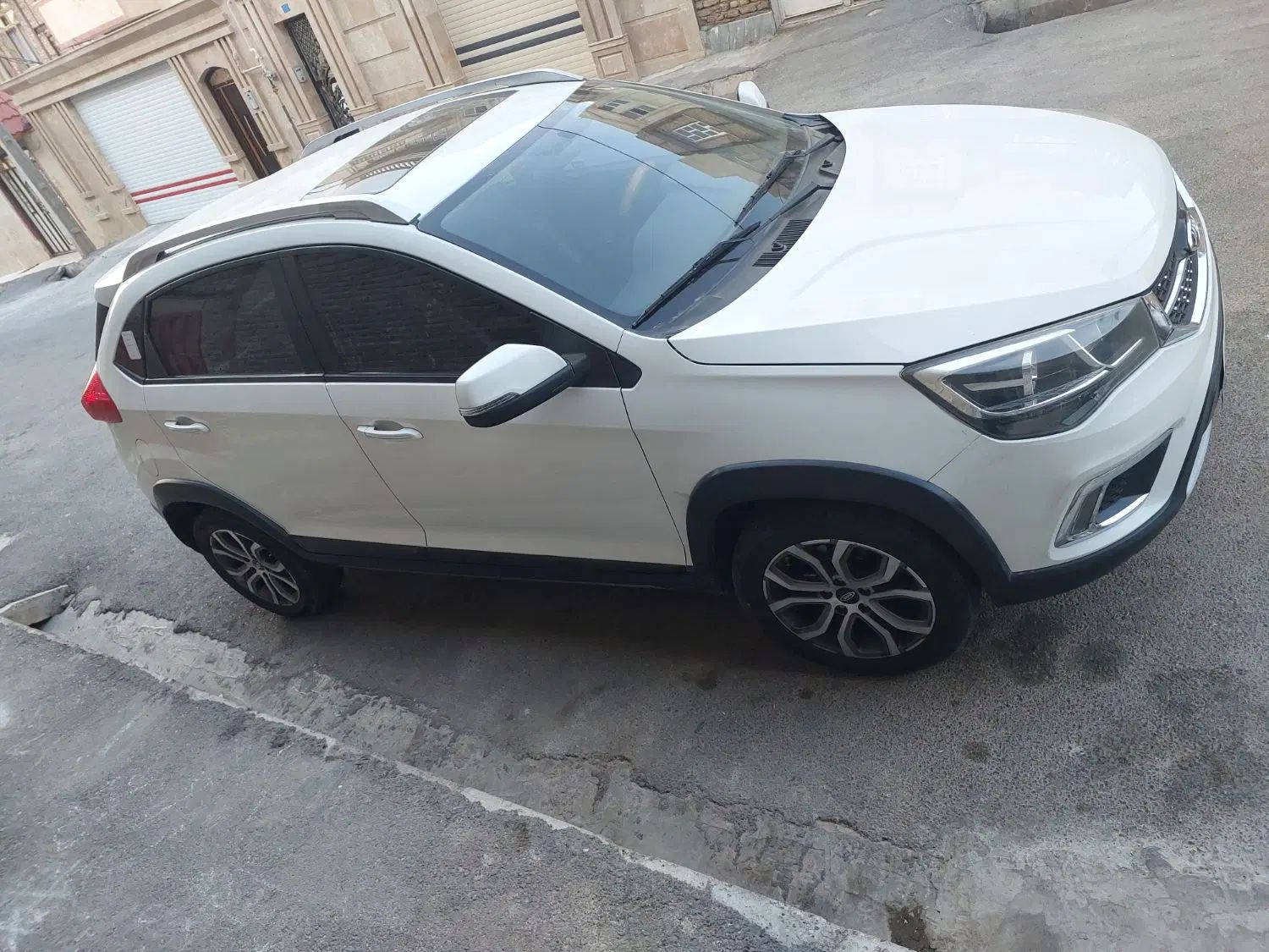 ام وی ام X22 دنده‌ای لاکچری - 1397