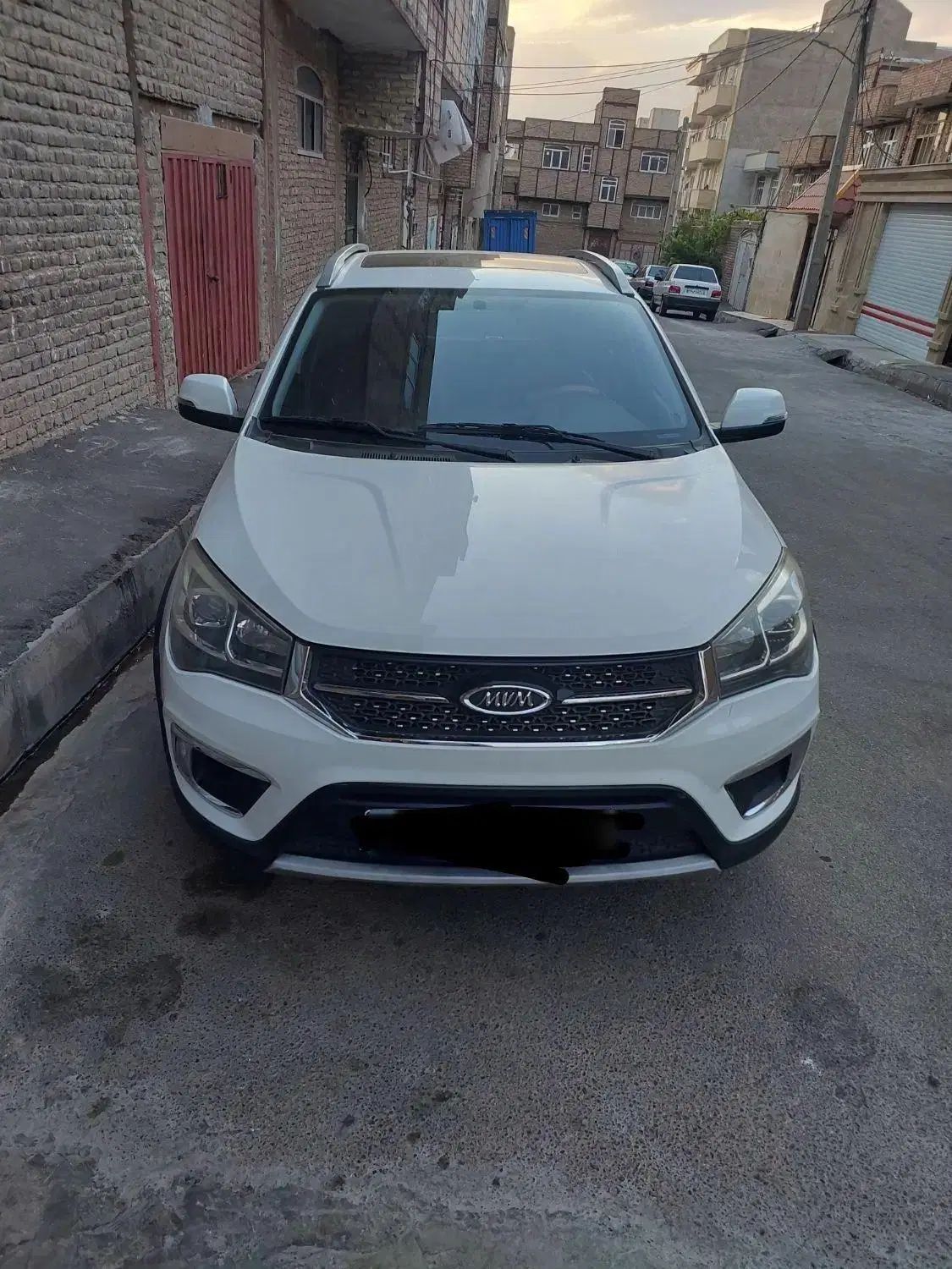 ام وی ام X22 دنده‌ای لاکچری - 1397