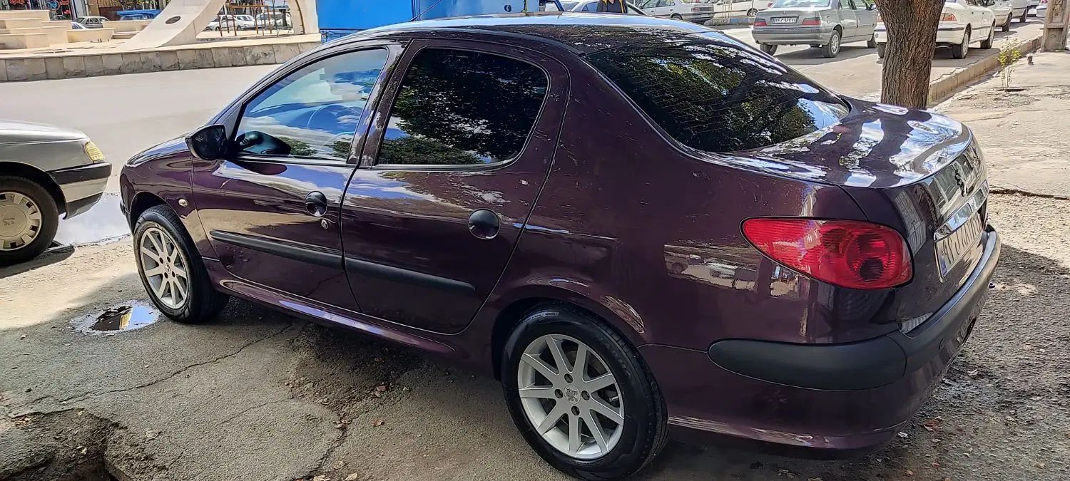 پژو ۲۰۶ صندوق دار v8 - 1395