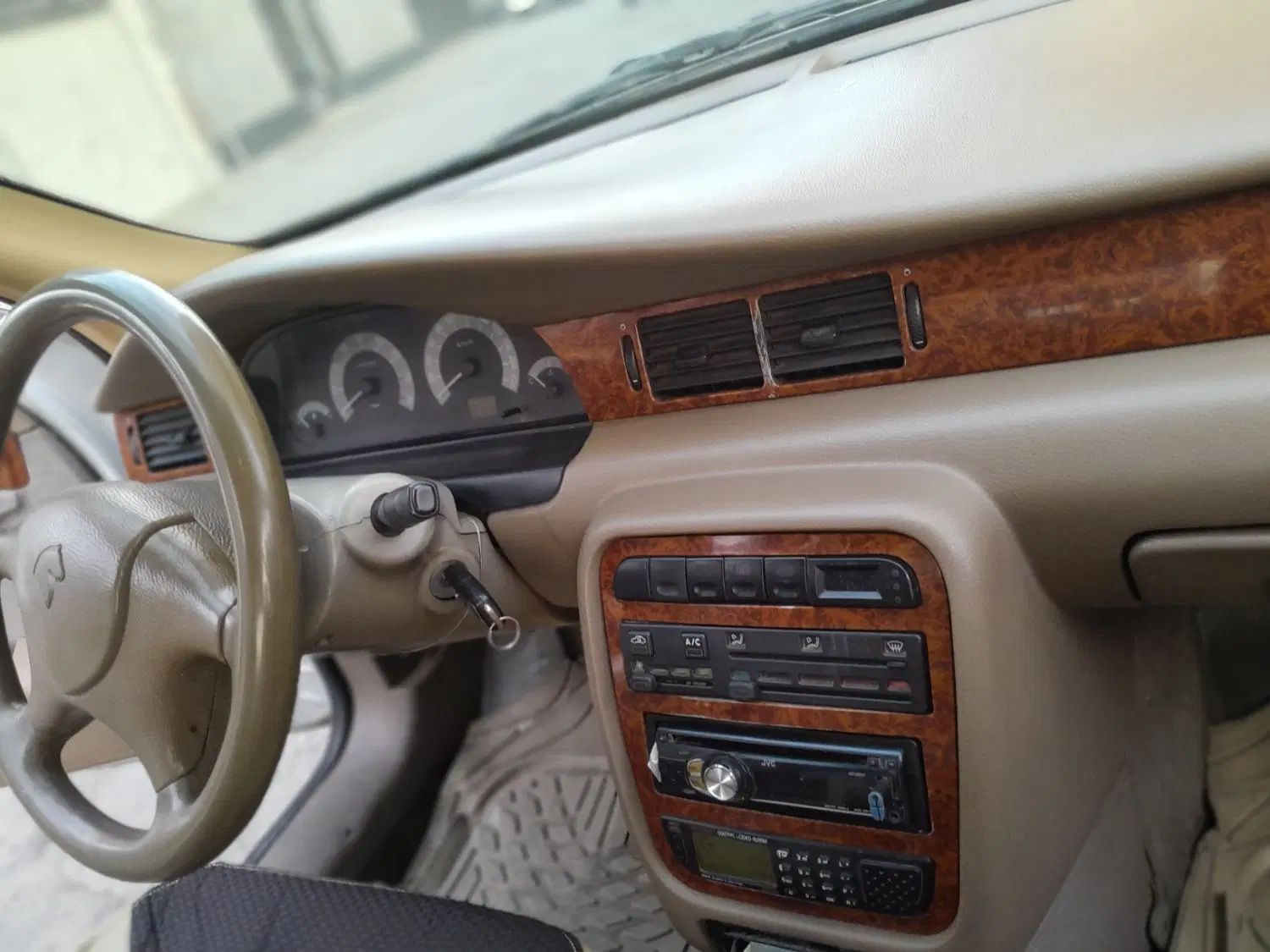 سمند LX XU7 - 1384