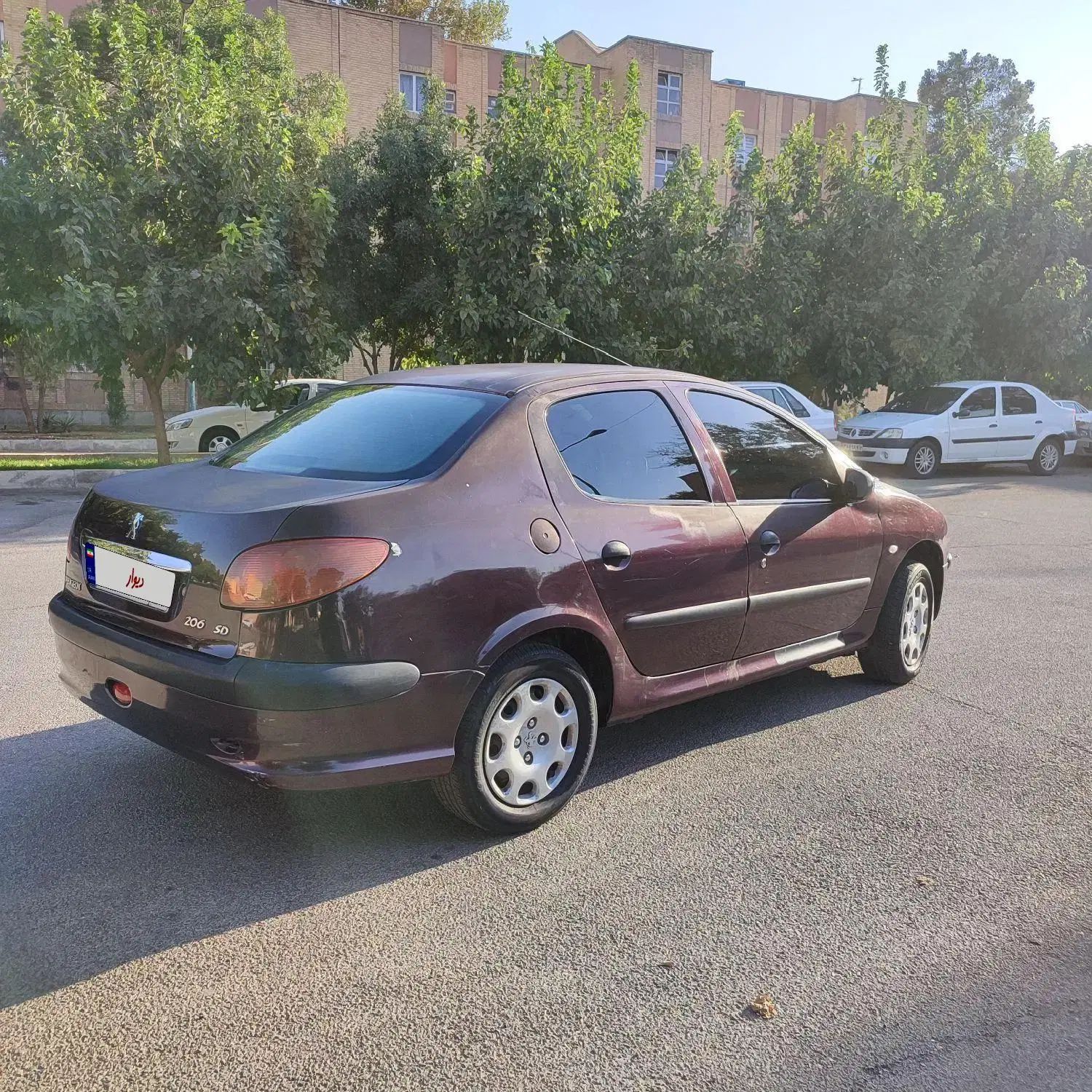 پژو ۲۰۶ صندوق دار v8 - 1390