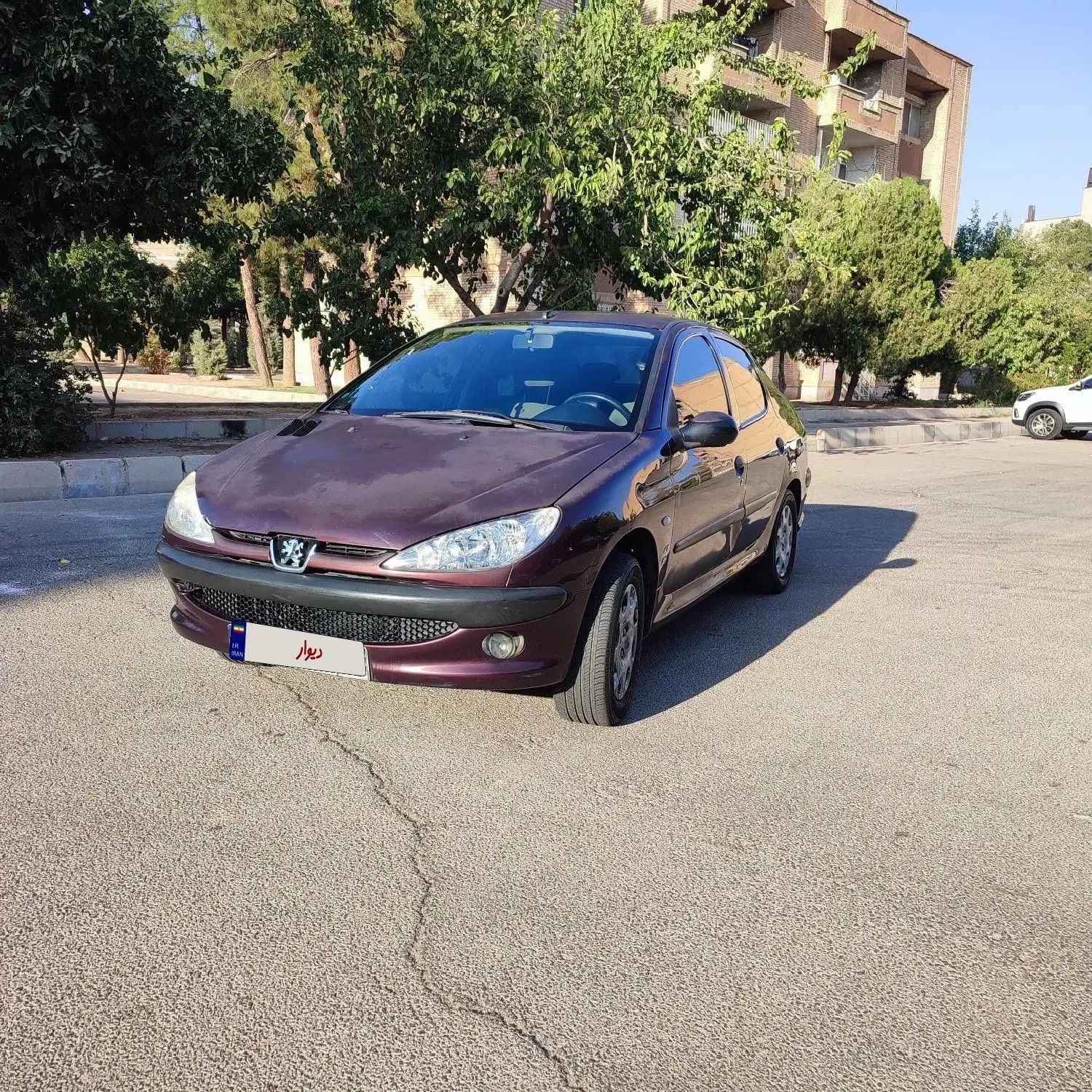پژو ۲۰۶ صندوق دار v8 - 1390