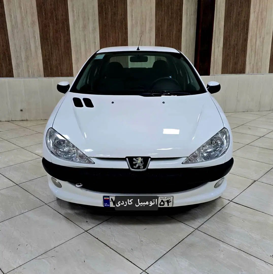 پژو ۲۰۶ صندوق دار v8 - 1396