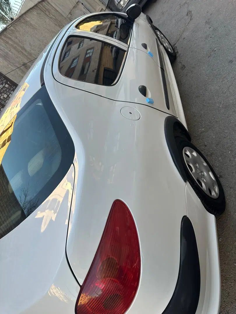 پژو ۲۰۶ صندوق دار v8 - 1397