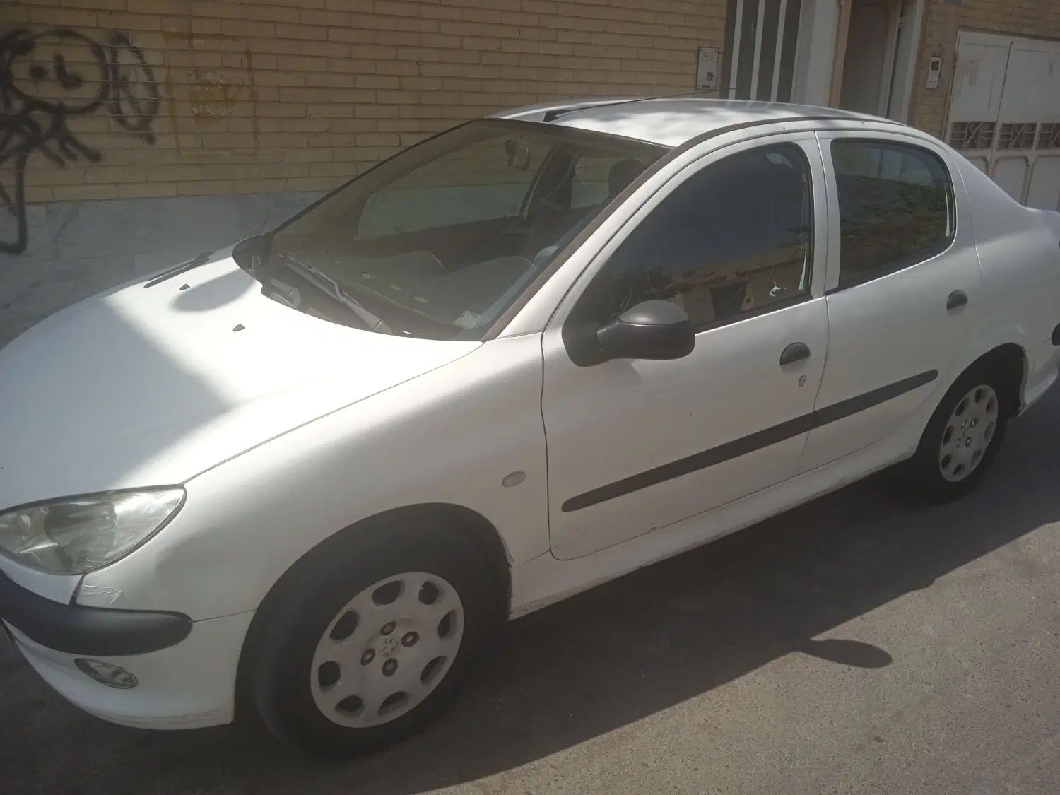 پژو ۲۰۶ صندوق دار v8 - 1394