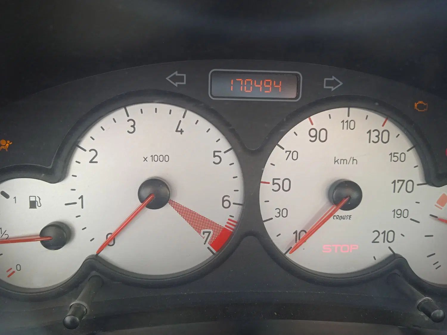 پژو ۲۰۶ صندوق دار v8 - 1394
