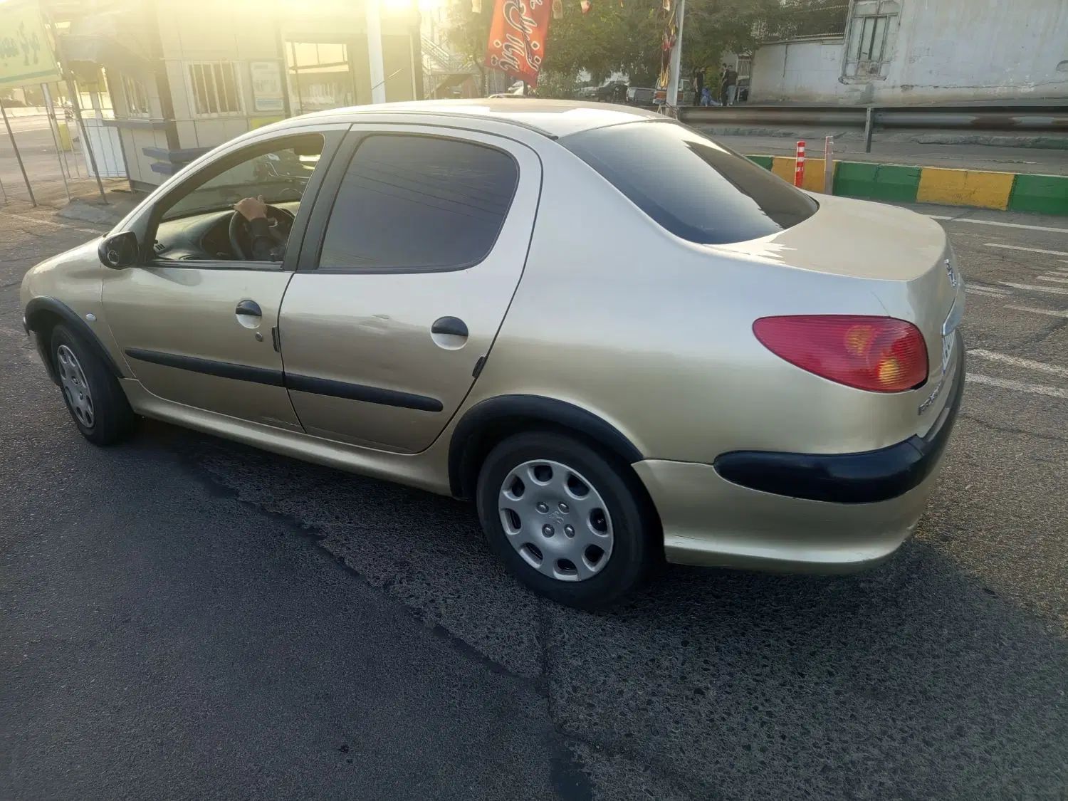پژو ۲۰۶ صندوق دار v8 - 1386