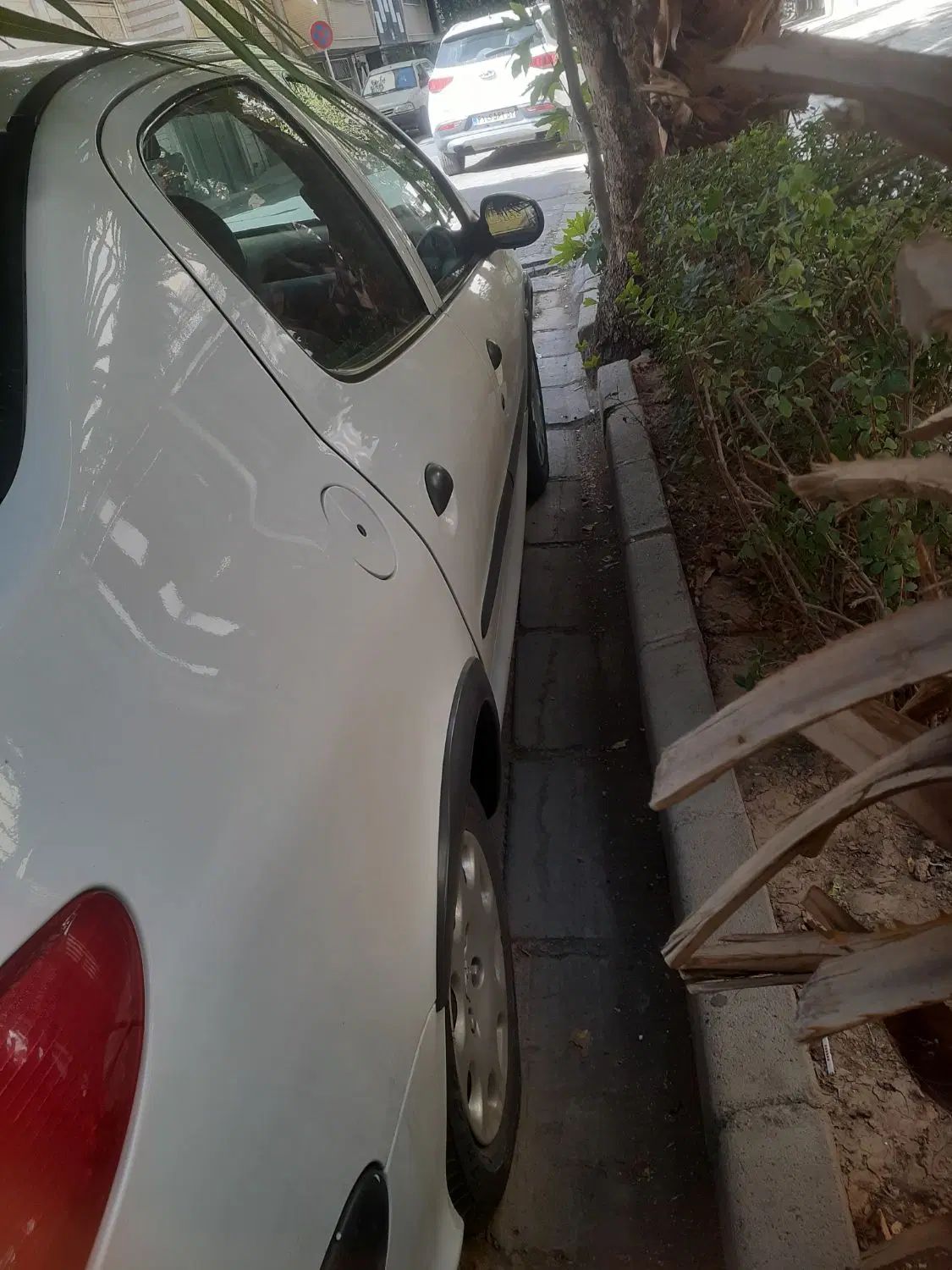پژو ۲۰۶ صندوق دار v8 - 1394