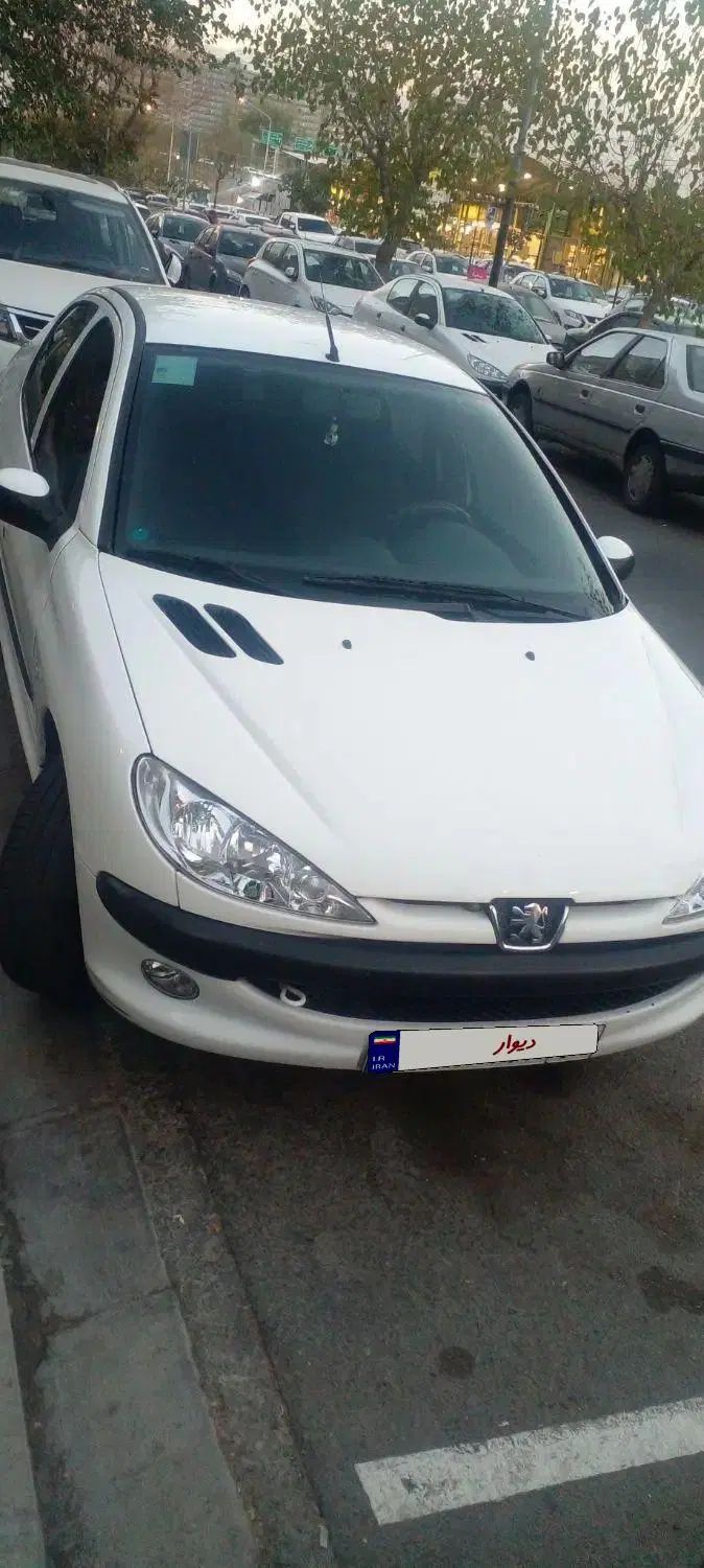 پژو ۲۰۶ صندوق دار v8 - 1395