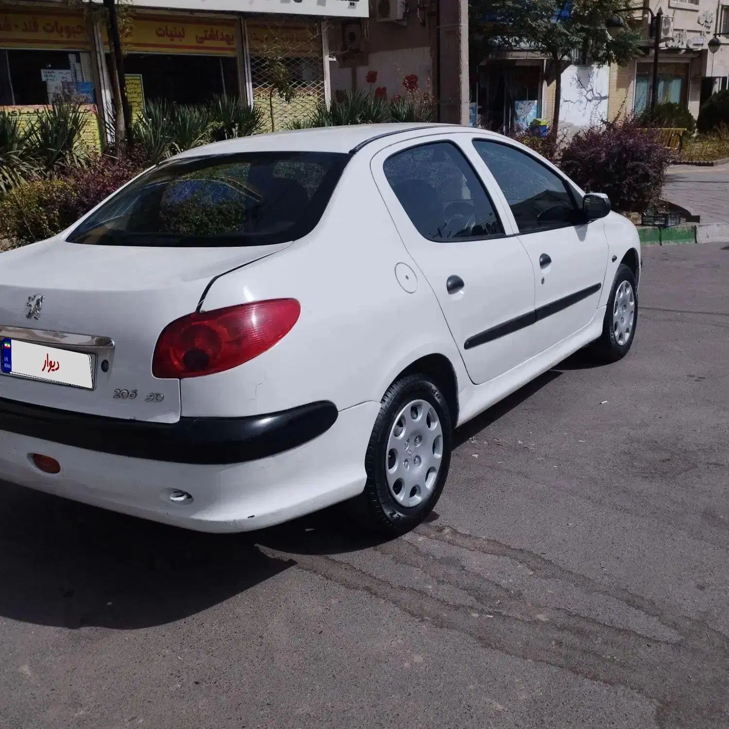 پژو ۲۰۶ صندوق دار v20 - 1389