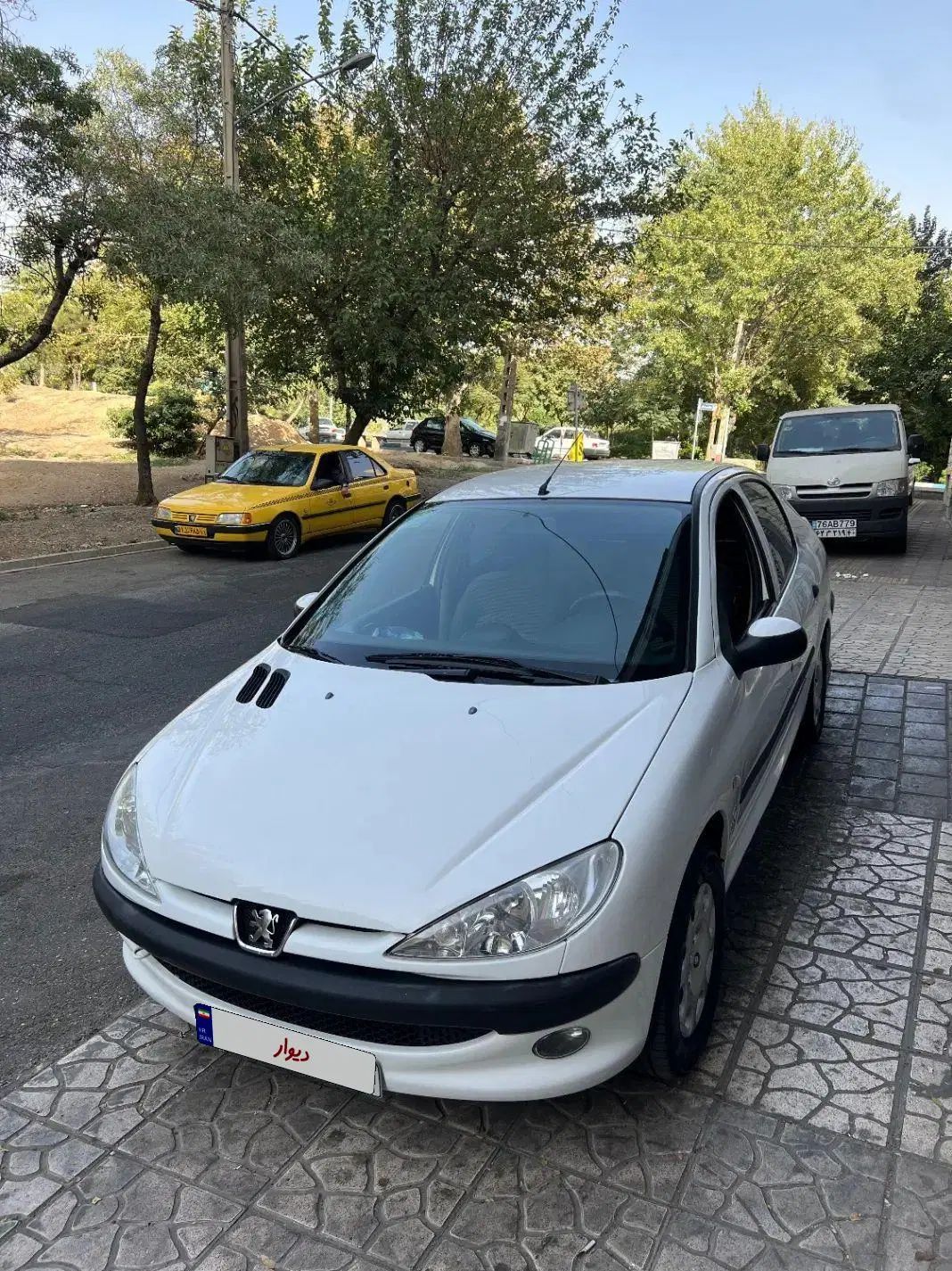 پژو ۲۰۶ صندوق دار v8 - 1396