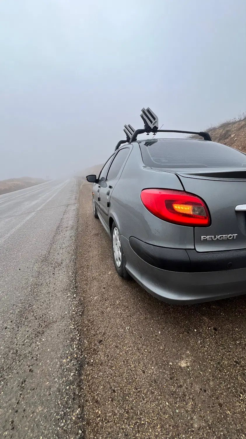 پژو ۲۰۶ صندوق دار v8 - 1395