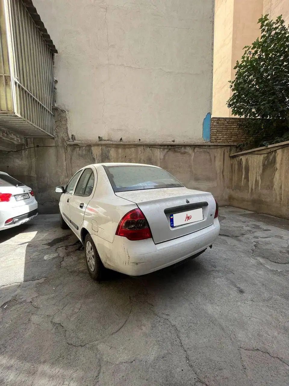 تیبا صندوق دار SX - 1390