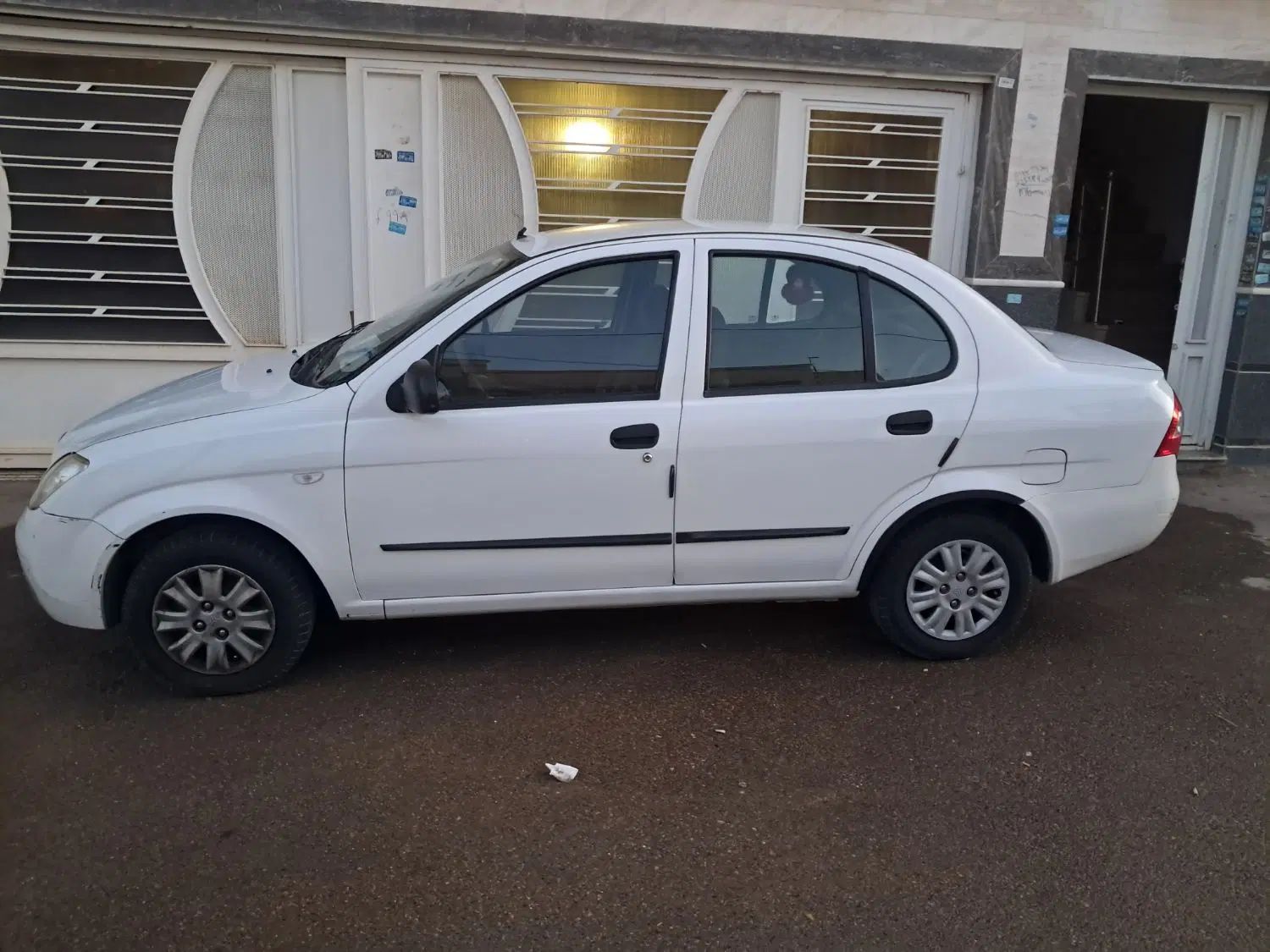 تیبا صندوق دار SX - 1396