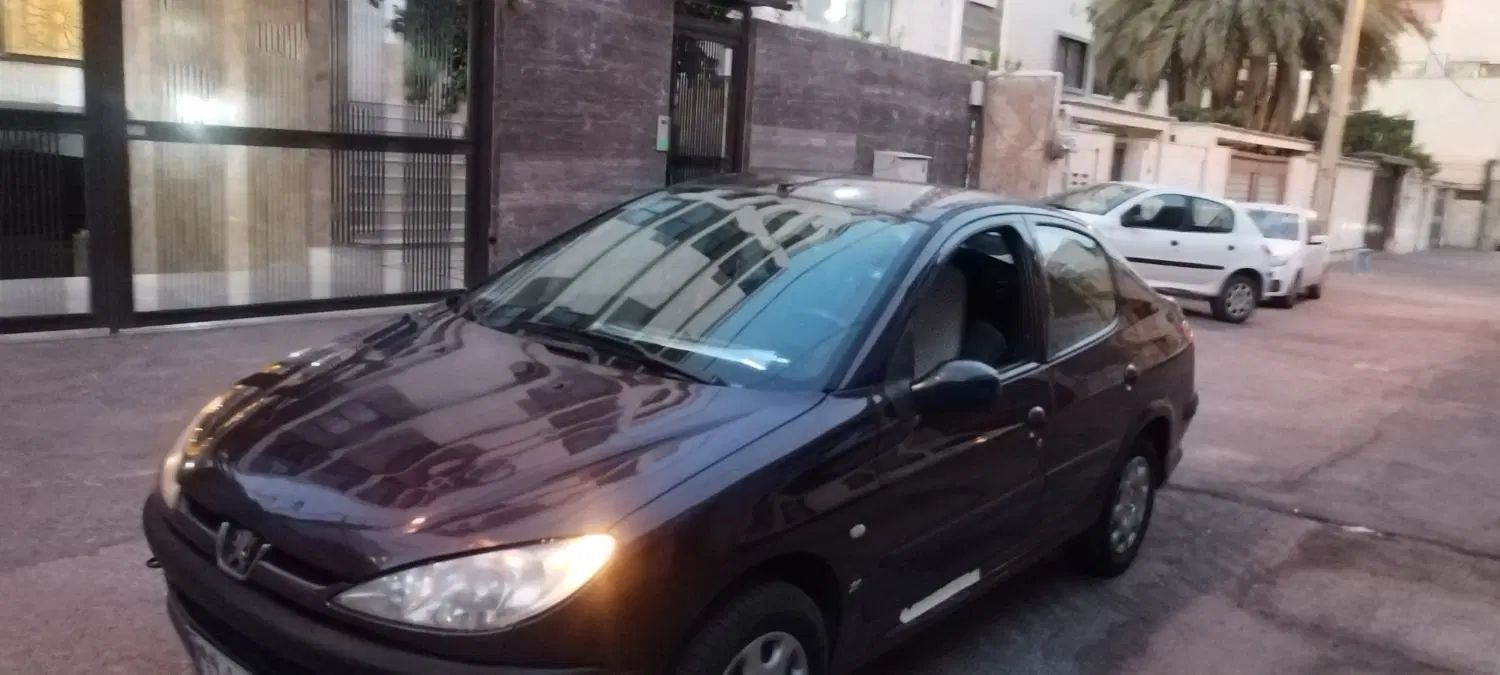 پژو ۲۰۶ صندوق دار v8 - 1394